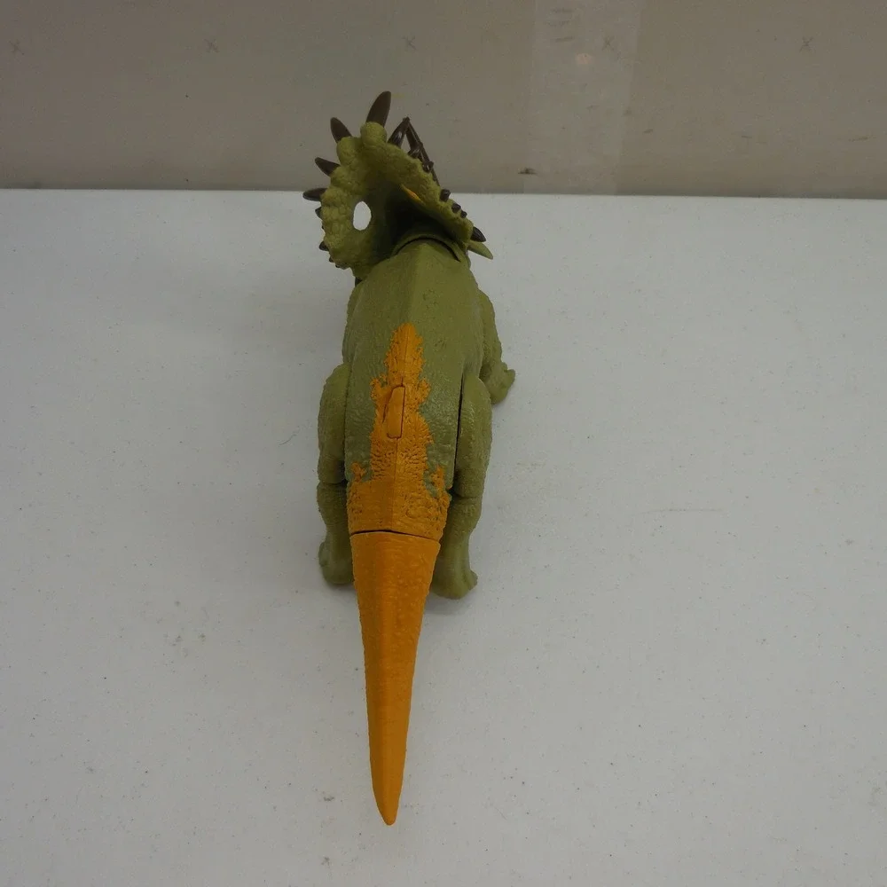 Mattel Jurassic World Dominion Roar Strikers Sinoceratops Dinosaur Figure HDX38